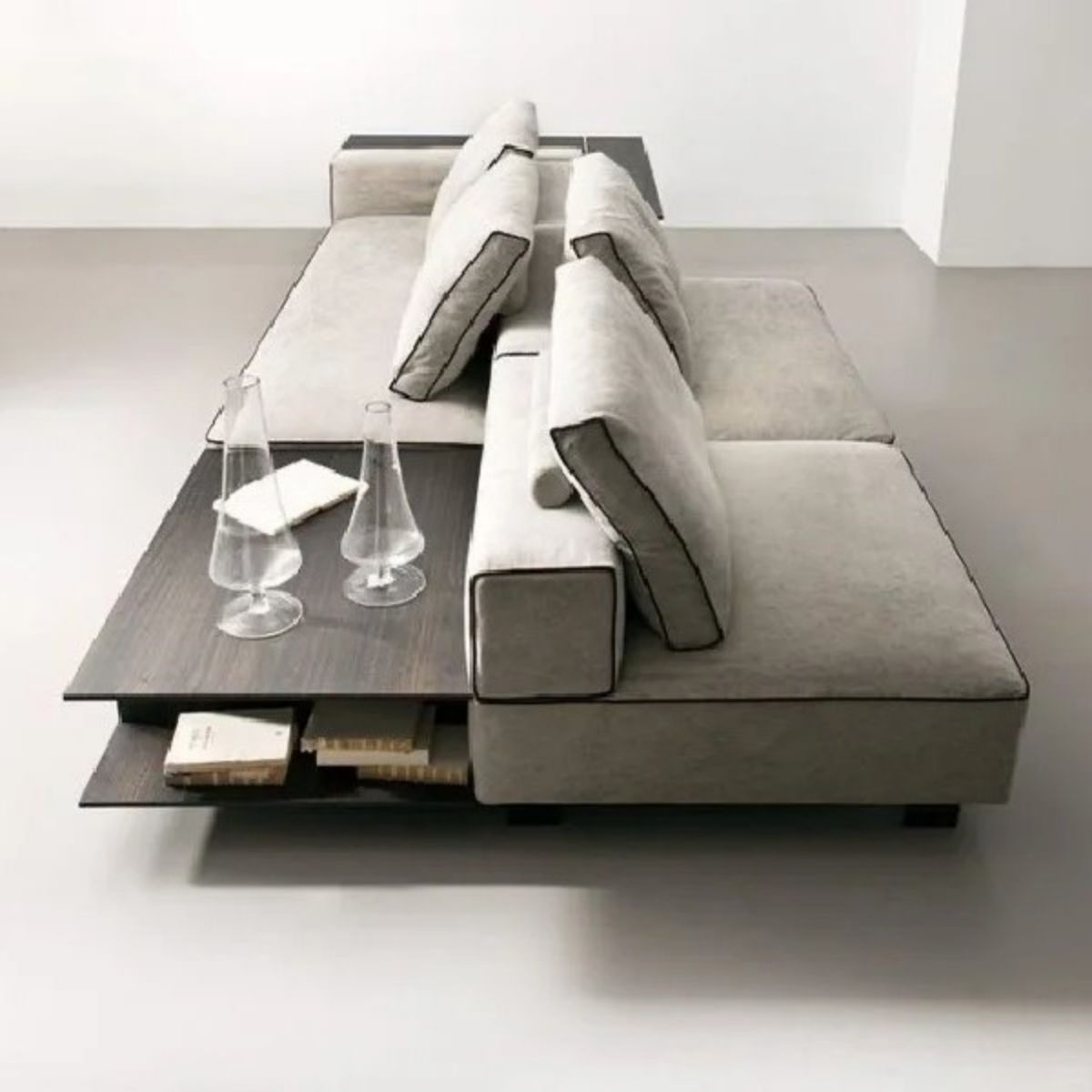 Cuudlewood Modern Elegance Velvet Sofa