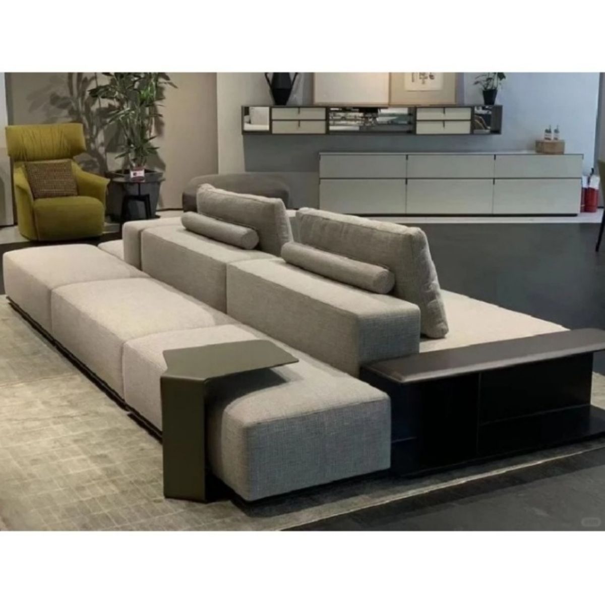 Cuudlewood Modern Elegance Velvet Sofa